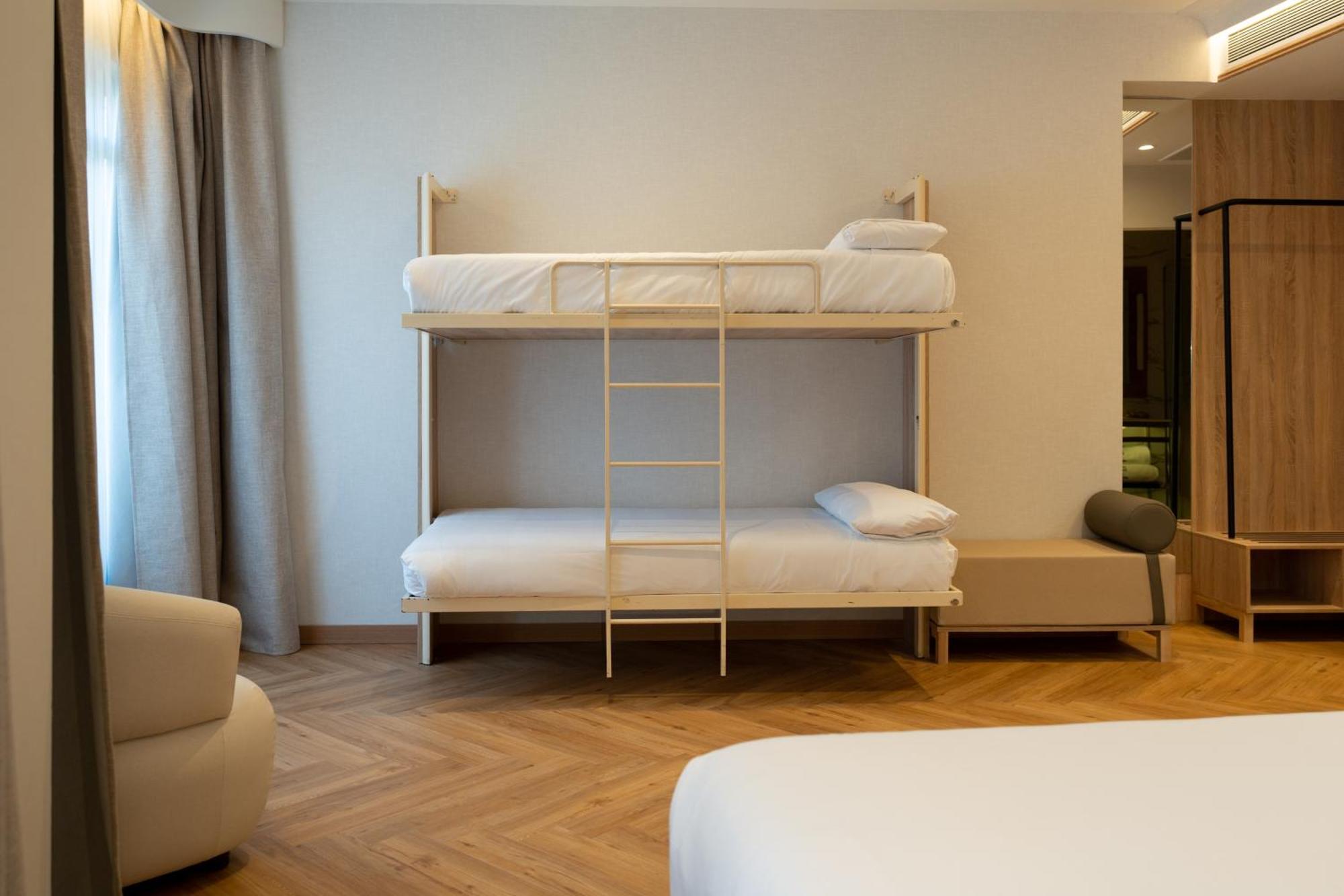 Petit Palace Chueca Мадрид Екстериор снимка