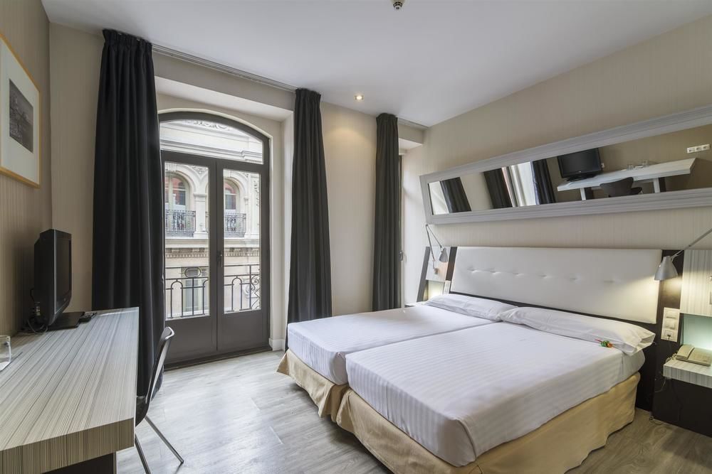 Petit Palace Chueca Мадрид Екстериор снимка